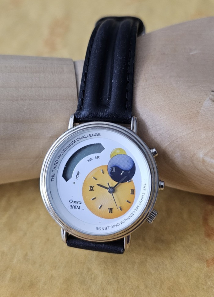 Vintage The Third Millennium Challenge Quartz 3ATM Countdown Calendar Watch Y2K