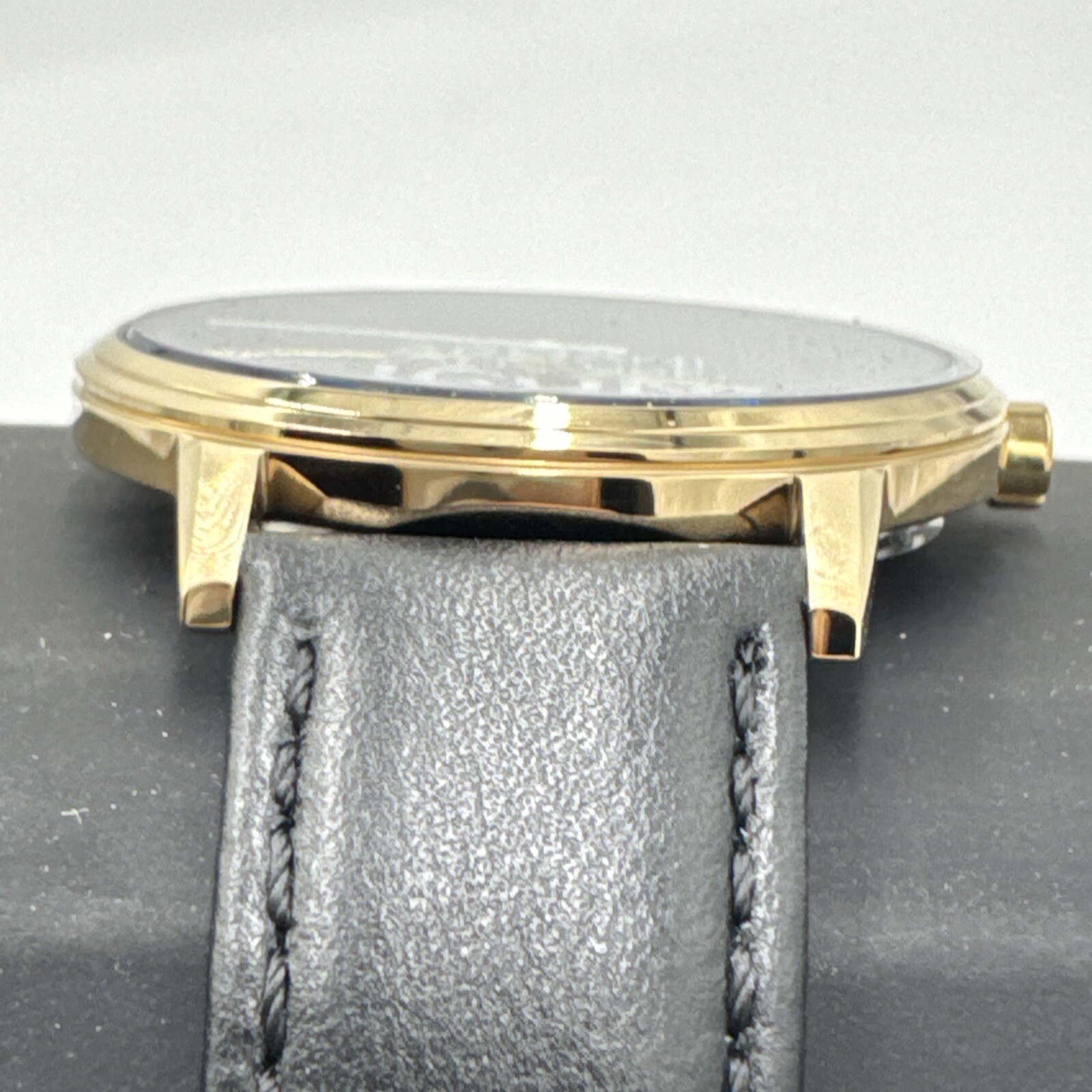 NEW AUTHENTIC ARMANI EXCHANGE CAYDE ICON GOLD BLACK LEATHER MEN’S AX2741 WATCH