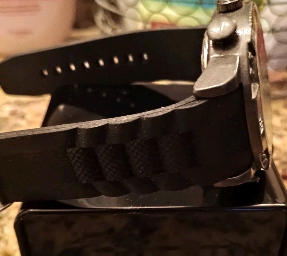 Men’s Watch. Black Rubber Strap. Excellent Condition