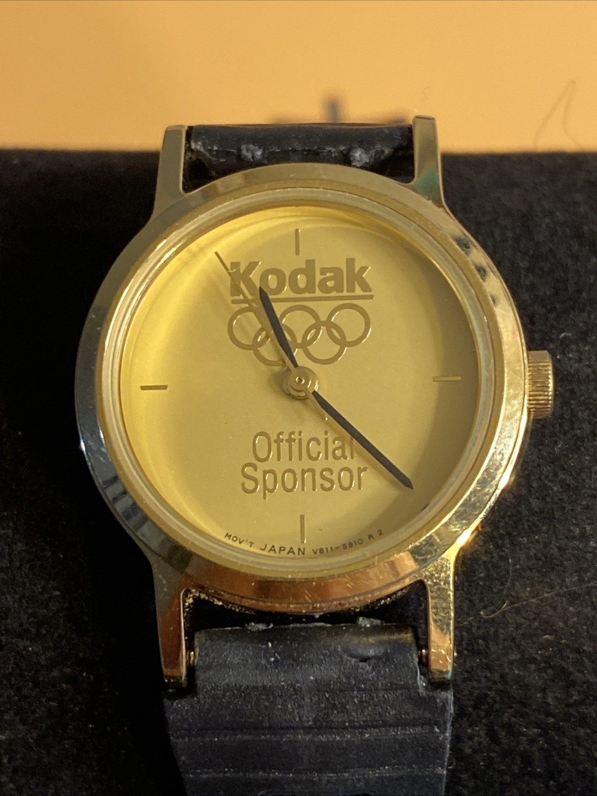 Vintage 1996 Kodak Official Sponsor Olympic Gold Tone Ladies Watch 36 USC 380