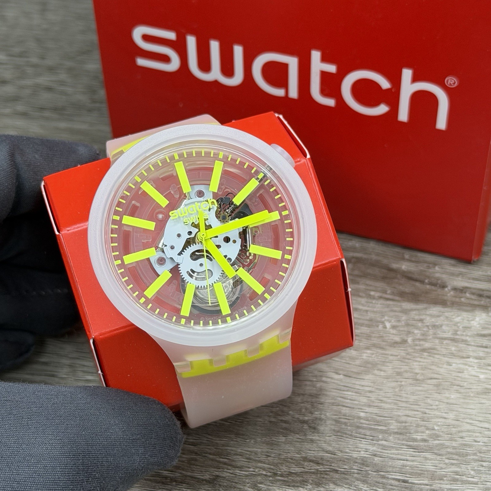 NEW✅SKELETON✅ Swatch Big Bold YELLOWINJELLY Transparent Men’s Watch SO27E103