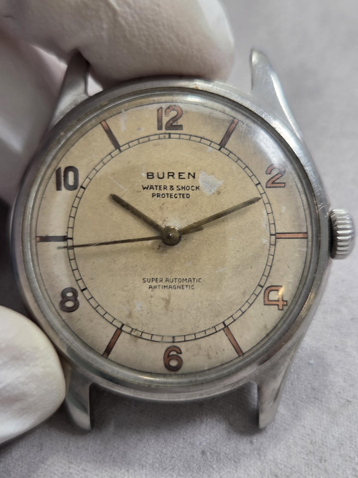 1940’s Buren Grand Prix Super Automatic 17J Cal 525 Bumper. 35mm Running