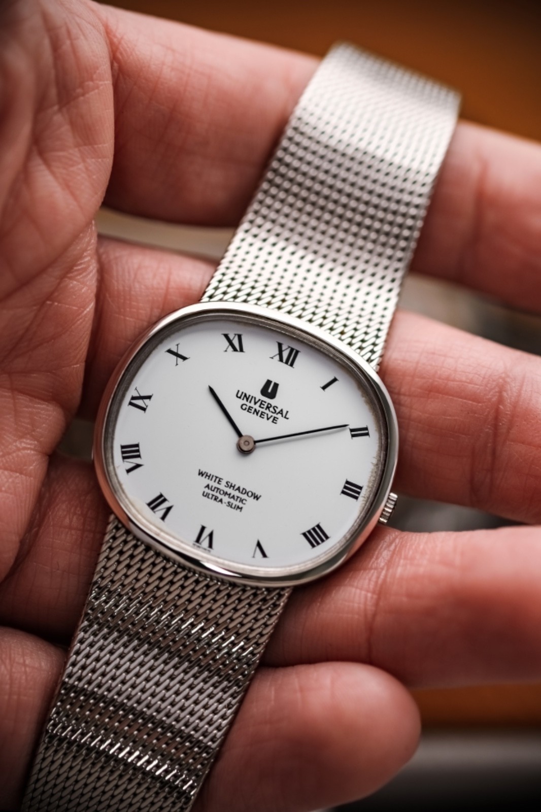 Universal Geneve White Shadow Horizontal Ellipse Microrotor Ref. 866050 white