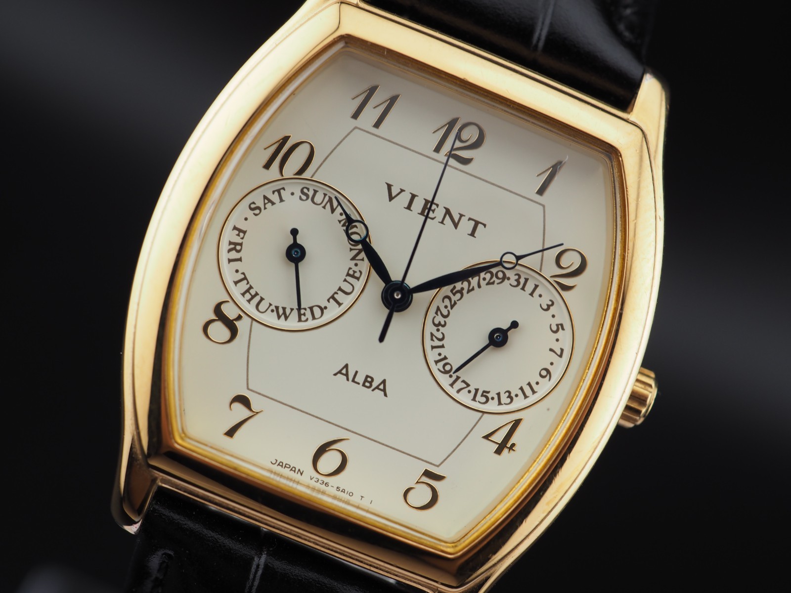 Vintage 1985 N MINT Seiko ALBA VIENT V336-5A00 Calender Gold Qz Mens Watch JAPAN