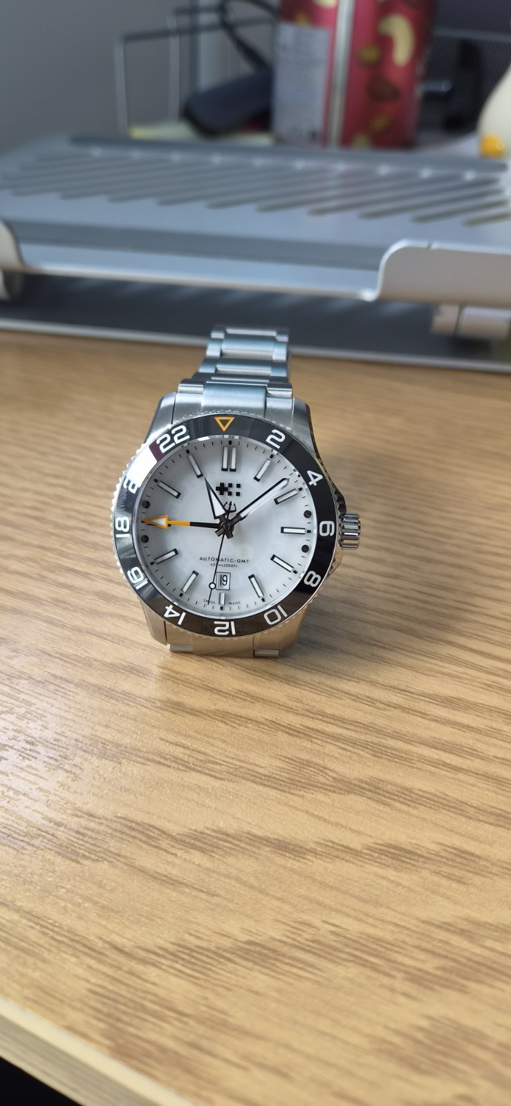 42mm Christopher Ward C60 Trident Pro Anthropocene – GMT with box and papers.