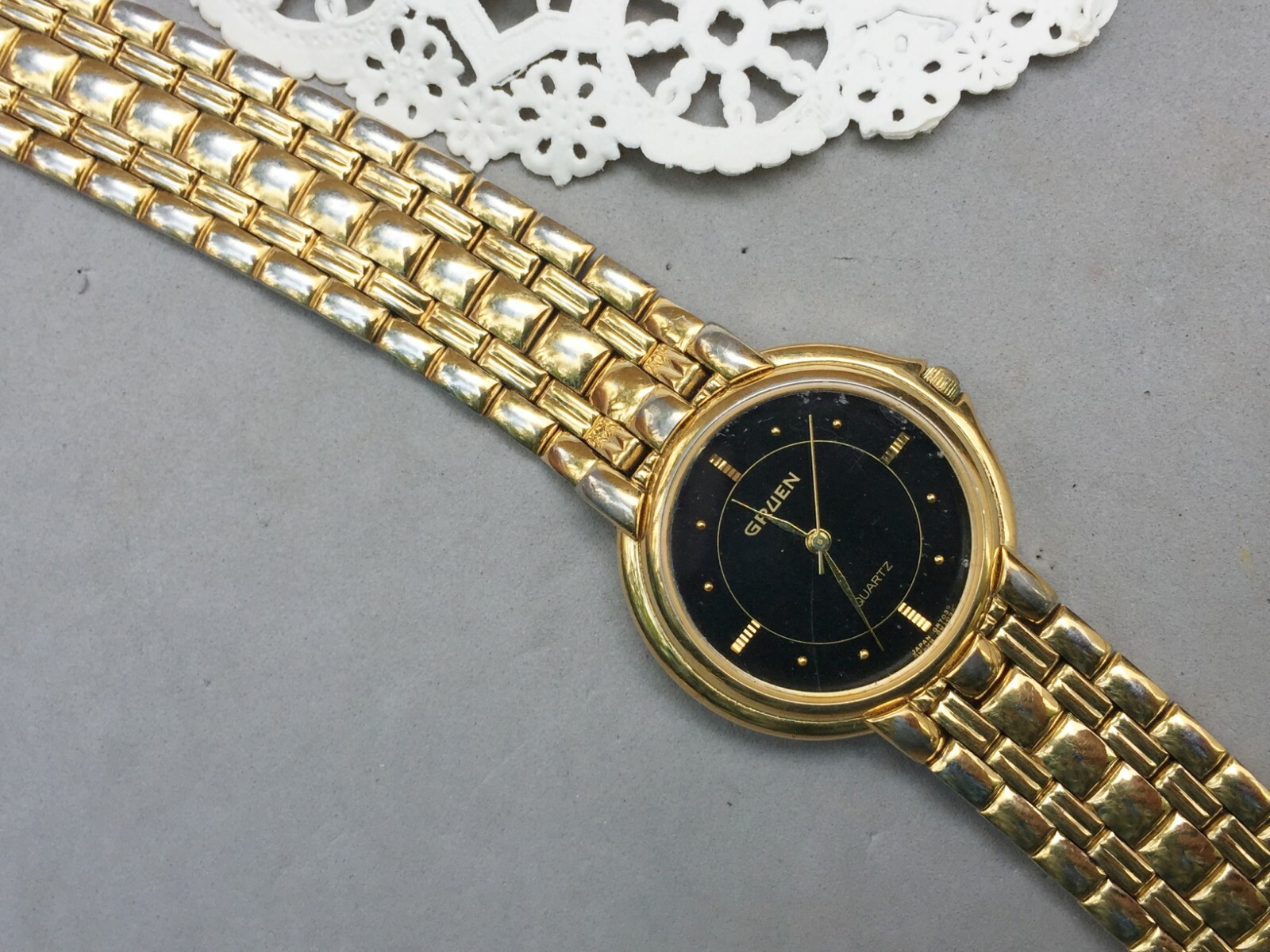Gruen Watch Man Black Face Gold Tone Quartz Runs Link Bracelet Fold Over Clasp