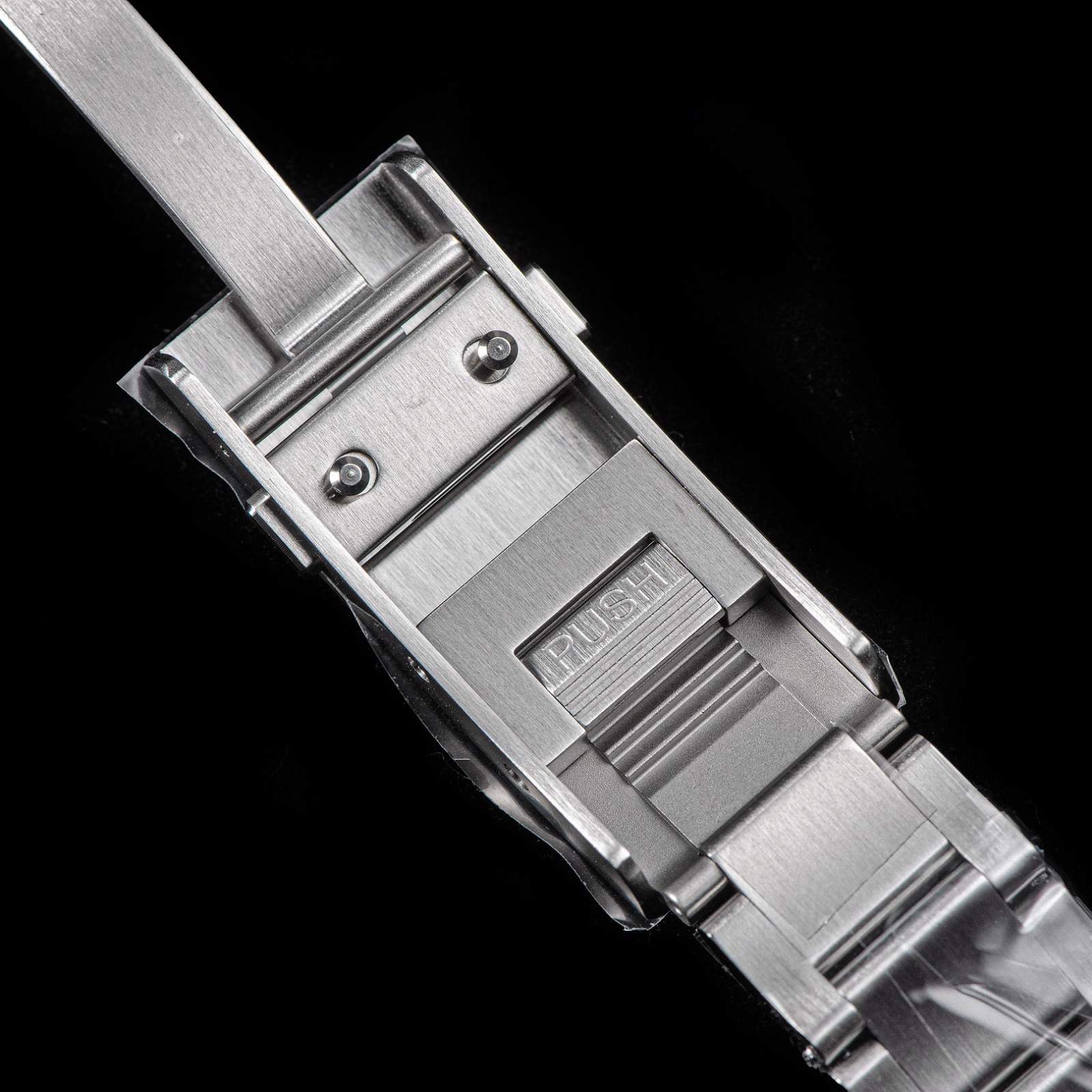 Seestern S434-2 Automatic Silver Green Date Sapphire Mesh Men’s Watch