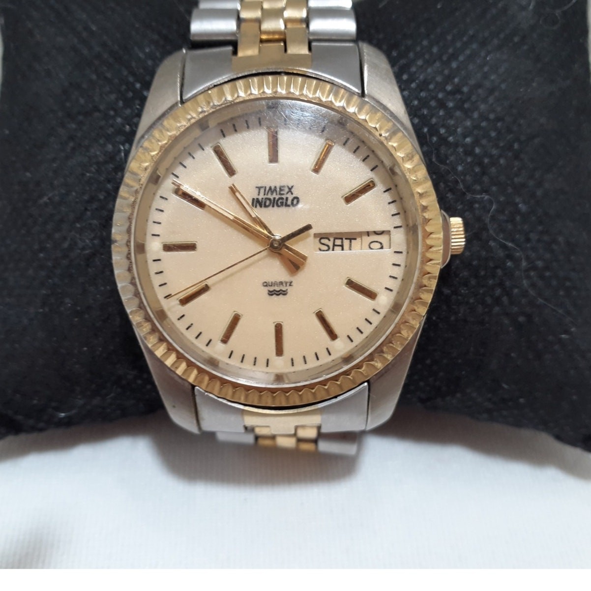 Timex Indiglo Men’s Wristwatch Quartz Gold and Silver Tone