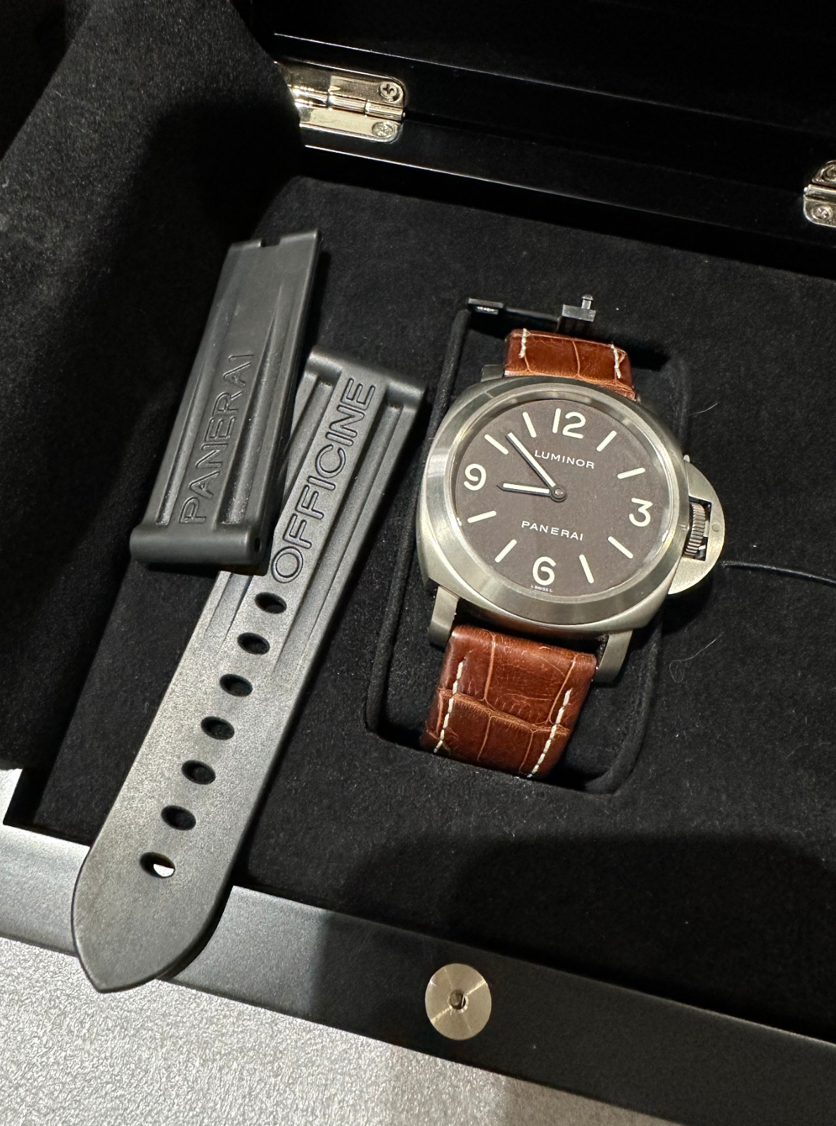 PANERAI LUMINOR TITANIUM MEN WRIST WATCH WITH LEATHER AND RUBBER STRAP WITH CASE