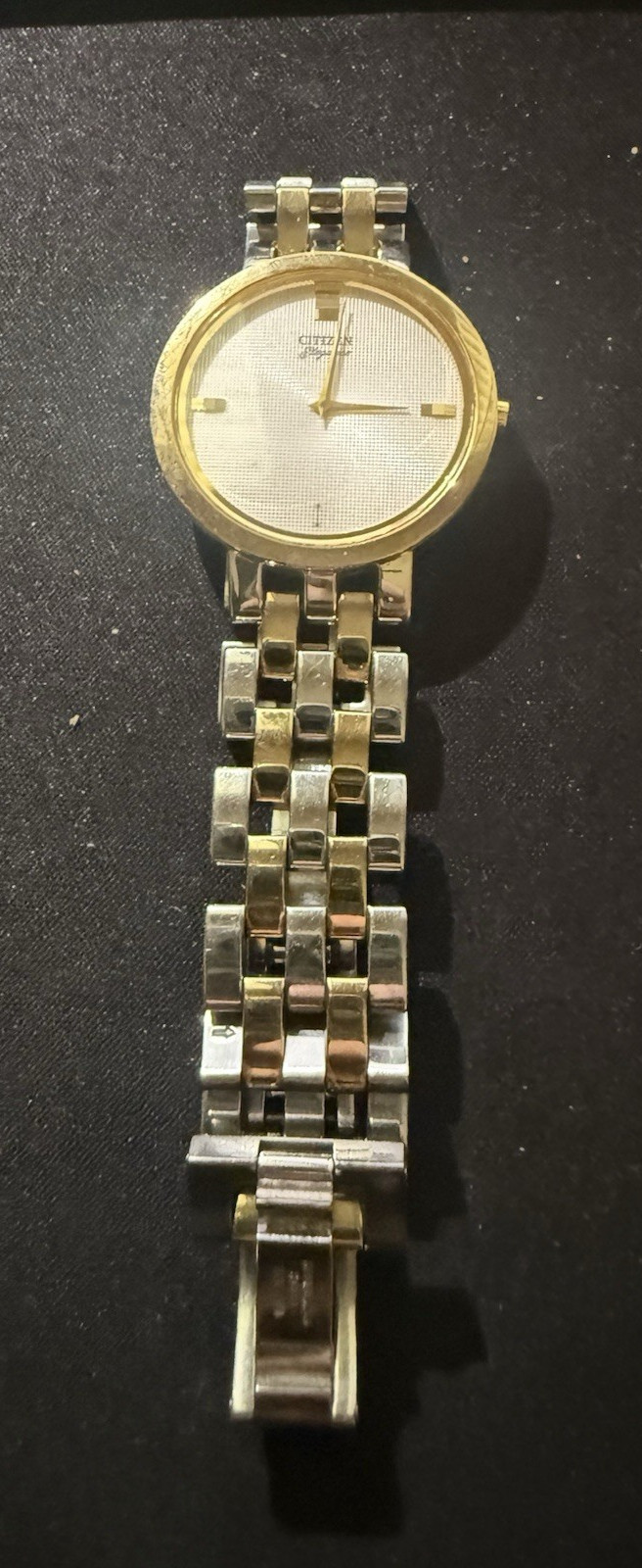 Vintage Citizen Elegance Two-Tone Watch Cream Dial Quartz – New Battery Working