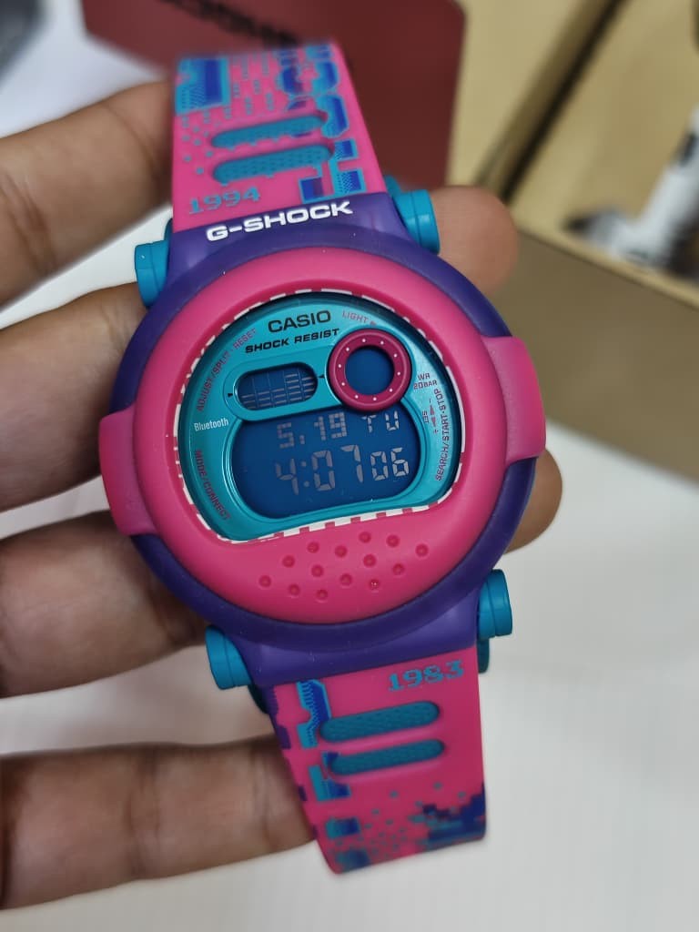 Casio G-Shock G-B001RG-4 Pink Retro Video Game Series – Japan Import – Excellent