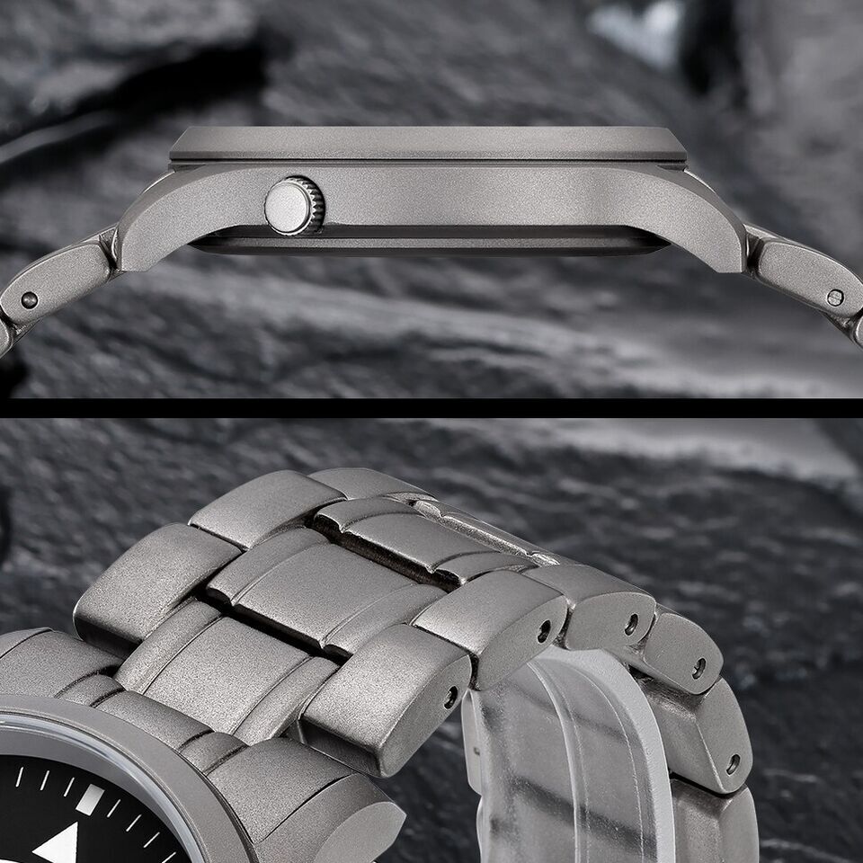 BERNY Men’s Titanium Quartz Watch Lightweight Sapphire Glass Luminous 5Bar
