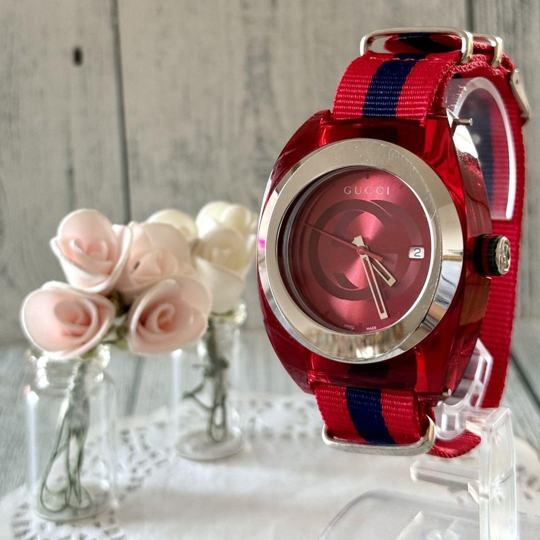 GUCCI Watch 137.1 SYNC Red Silver Quartz Working Condition Rare Authentic No Box