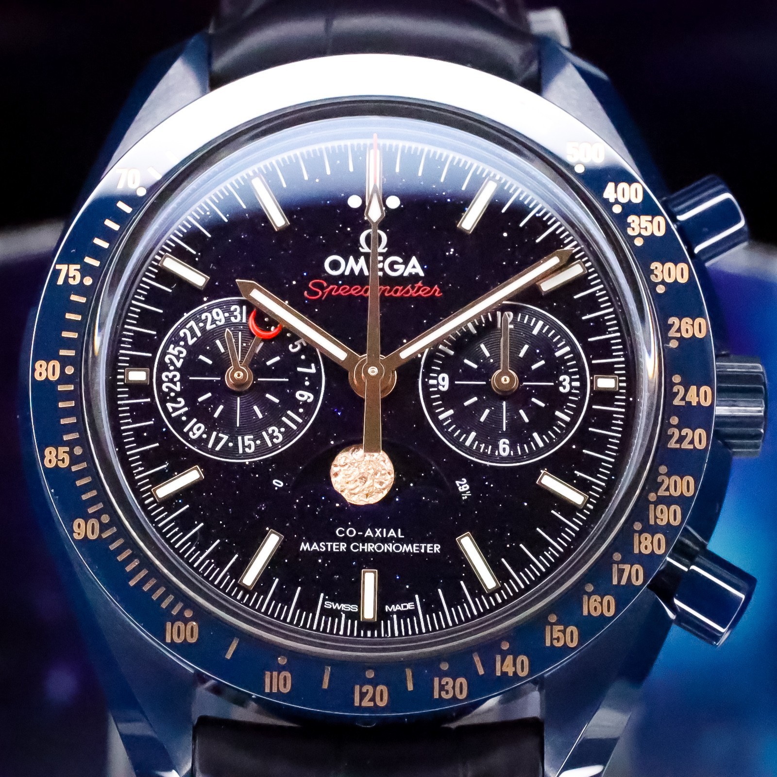 OMEGA Speedmaster Moonphase 304.93.44.52.03.002 Blue Side Of The Moon Full Set