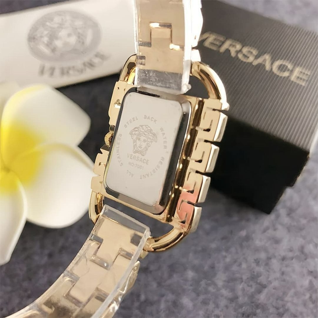 Versace Quartz Watch – Small Square Dial 29mm – Alloy Wristband with Box TaxFree