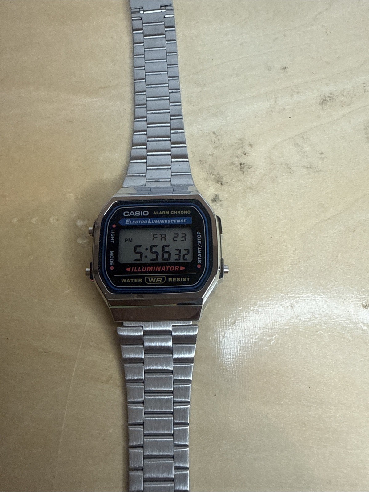 Casio A168 Illuminator Digital Watch Retro 80s Style Stainless Steel 3298 (6)