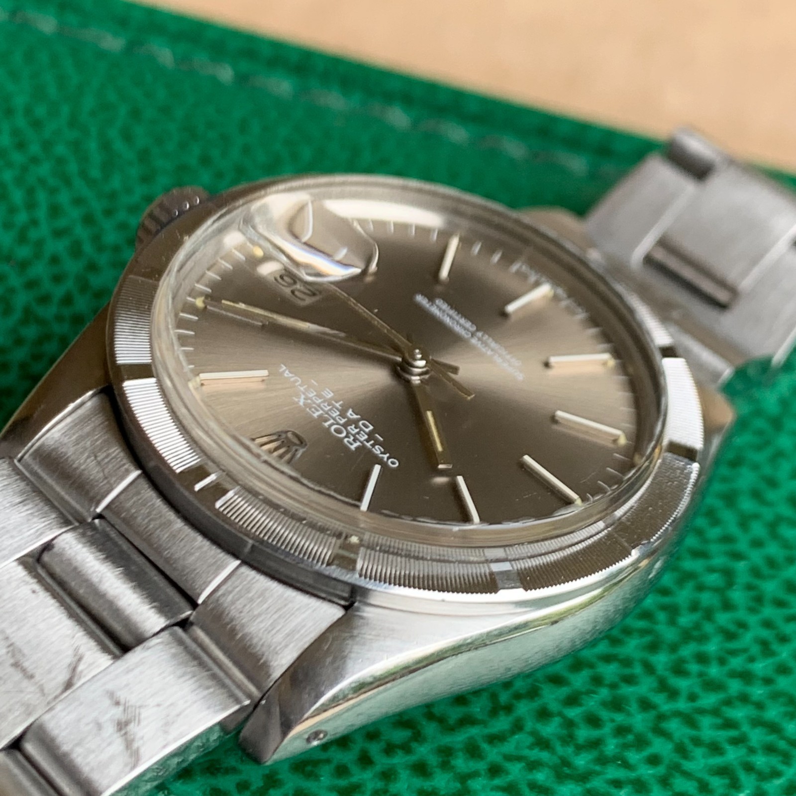 1979 Rolex Date Ref. 1501 – Rare Grey Sigma Dial – Automatic Steel Wristwatch