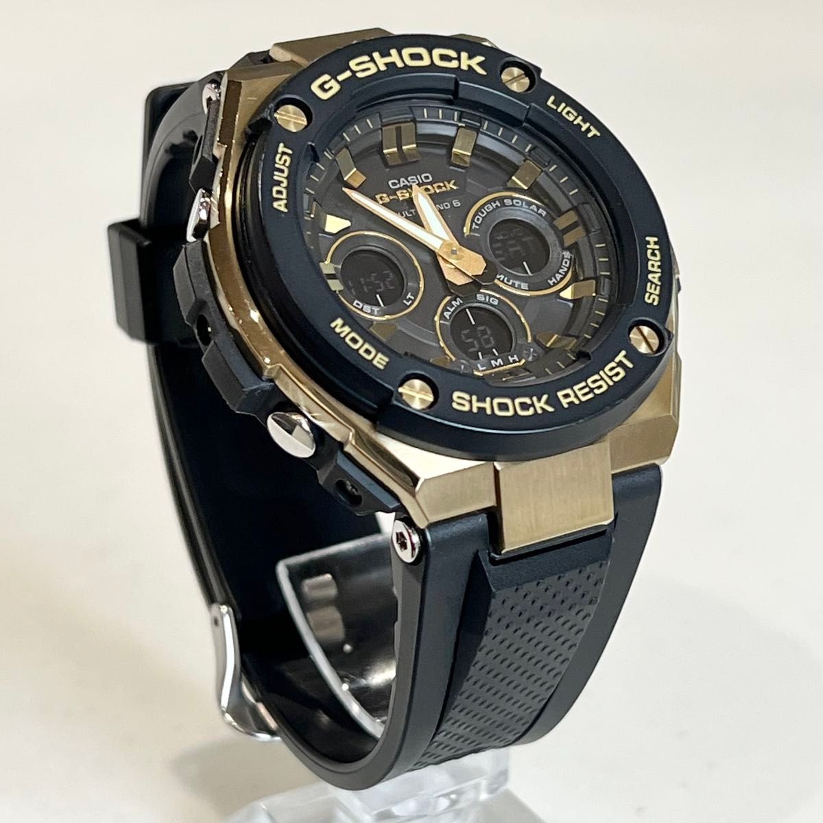 Excellent condition CASIO G SHOCK GST W100G Radio Solar Men s Watch G STEEL