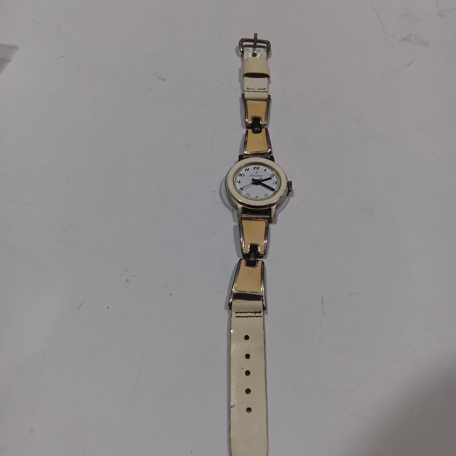 Lausanne Women’s Quartz Analog Dress Watch White Dial Gold Case White Strap