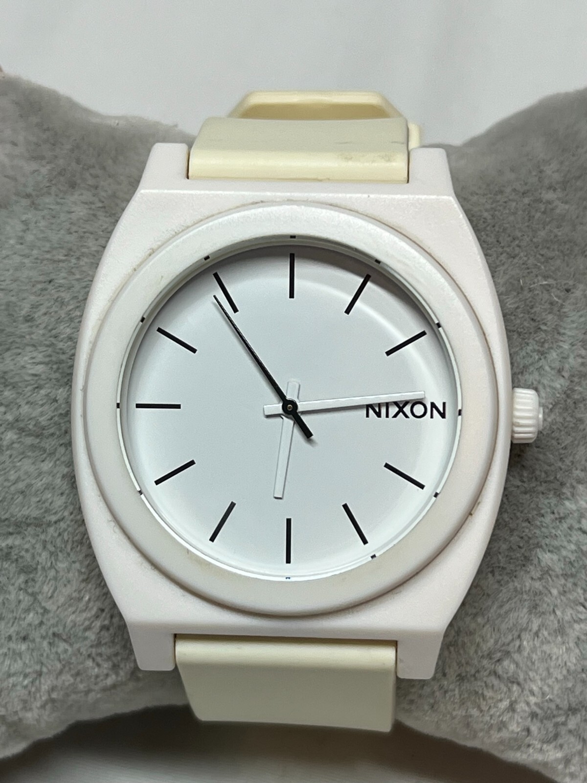 Ladies Nixon Time Teller P White Tone Quartz Wristwatch New Battery