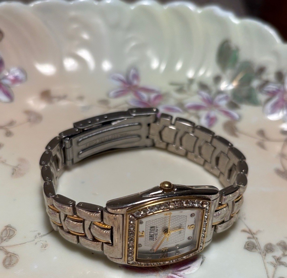Japan Movt Junction West Vintage Watch (See Note in Description)