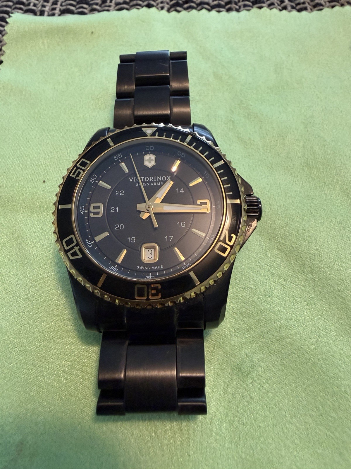 Victorinox Swiss Army Maverick Men’s Watch