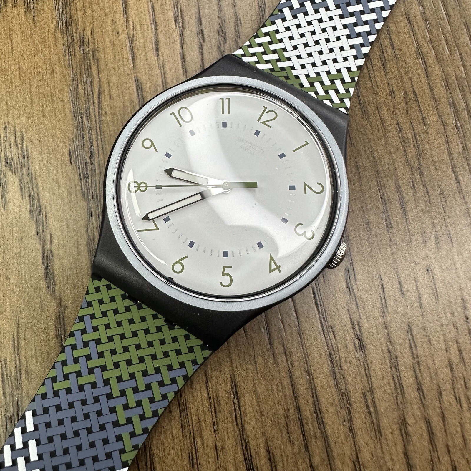 NEW✅ Swatch PULL-OVER New Gent Black Green Blue Silicone 41mm Mens Watch SUON115