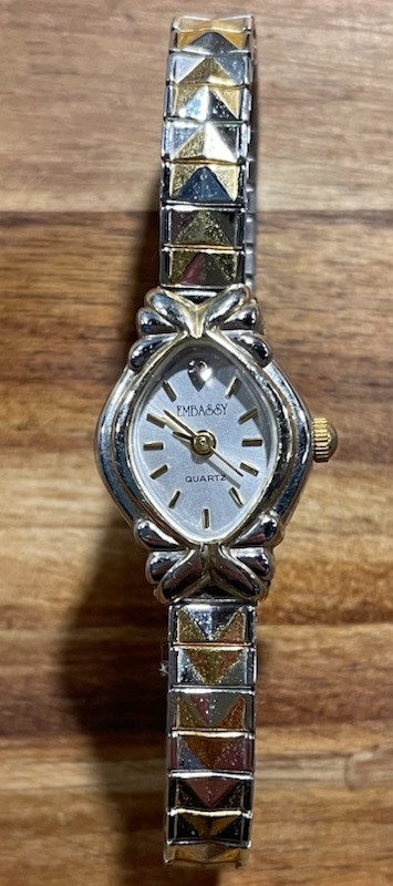 Embassy Women’s Wristwatch Stainless Steel Battery Powered MBS035