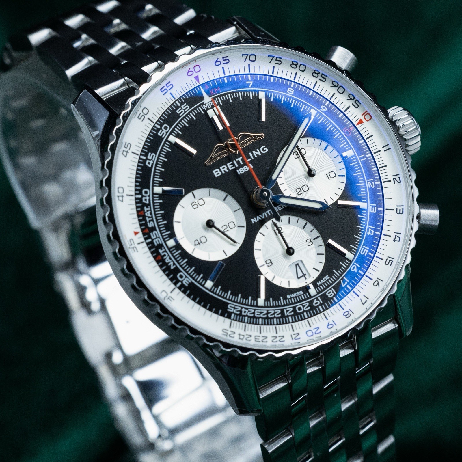 2025 NEW Breitling Navitimer AB0138 – 43mm B01 Chronograph Black Dial Steel B&P