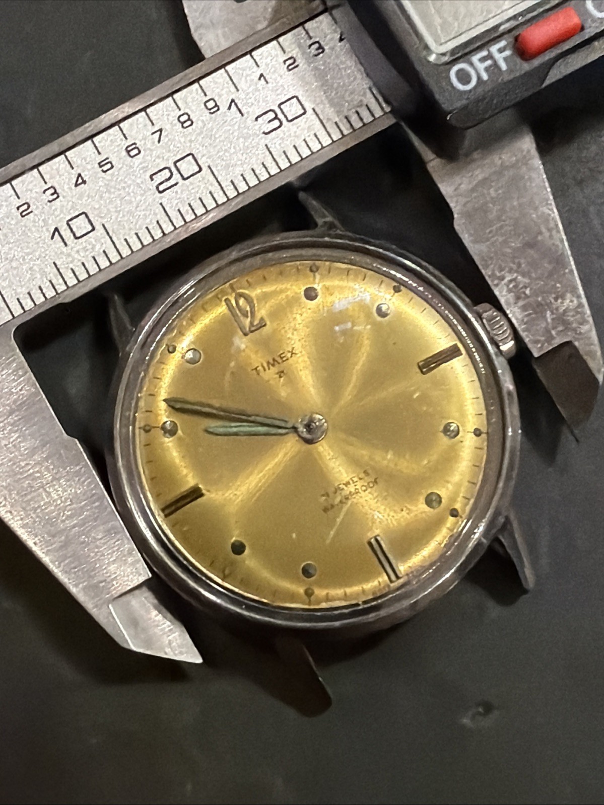 AK08 Vintage Timex 21 J Waterproof Wrist Watch No Band FOR REPAIR/PARTS AS IS***