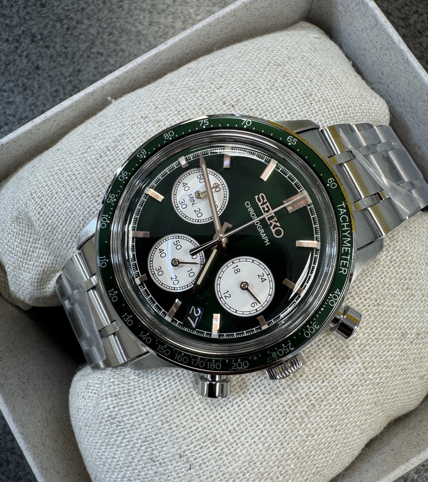 SEIKO Chronograph Quartz Light Green Dial Watch SSB481 Stainless Steel New