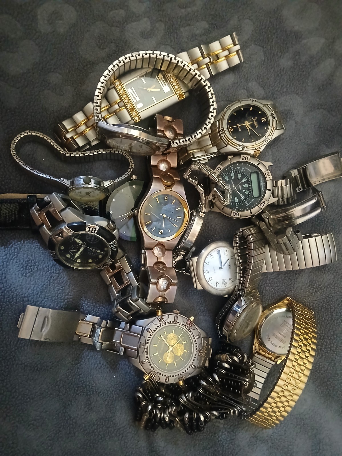 Mix Brand Lot of Watches for Parts & Repair Only (Lot 2)