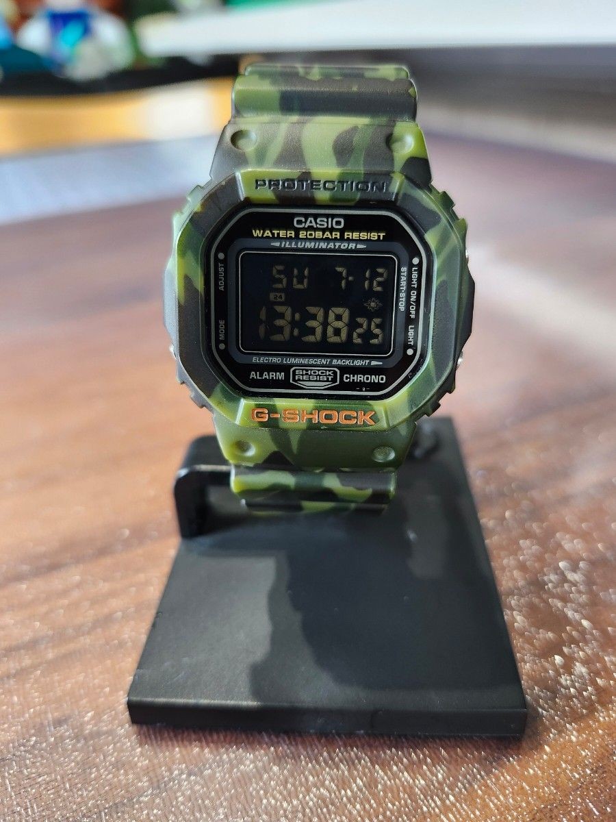 Rare excellent condition CASIO G SHOCK DW 5600 camouflage digital wristwatch