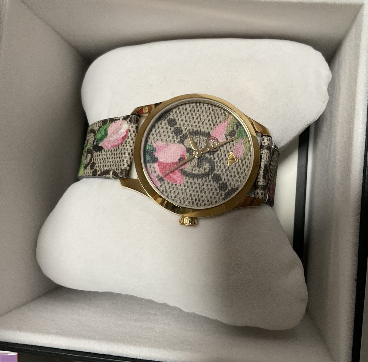Gucci G-Timeless 38mm Gold SS Quartz Analog Swiss 50m Pink Leather Floral