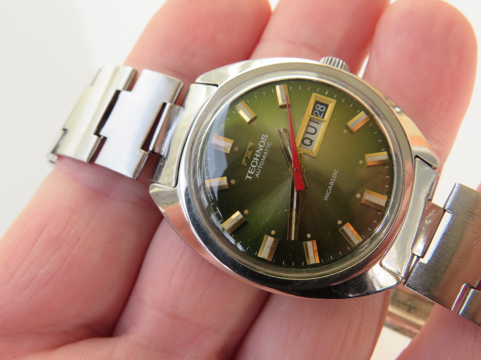 Vintage men’s automatic wristwatch TECHNOS ETA 2789 Green dial works