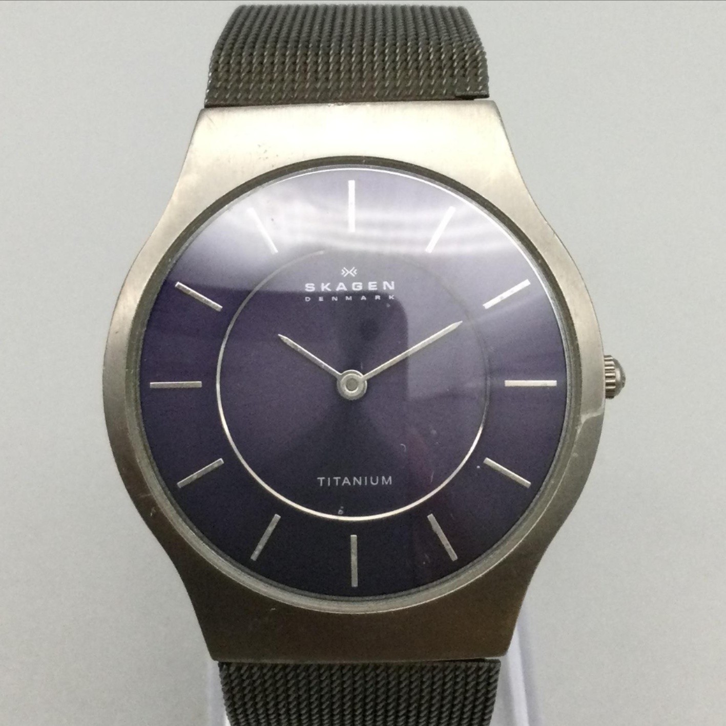 Skagen 233LTTN Mens Watch 34mm Titanium Blue Dial Mesh Band New Battery