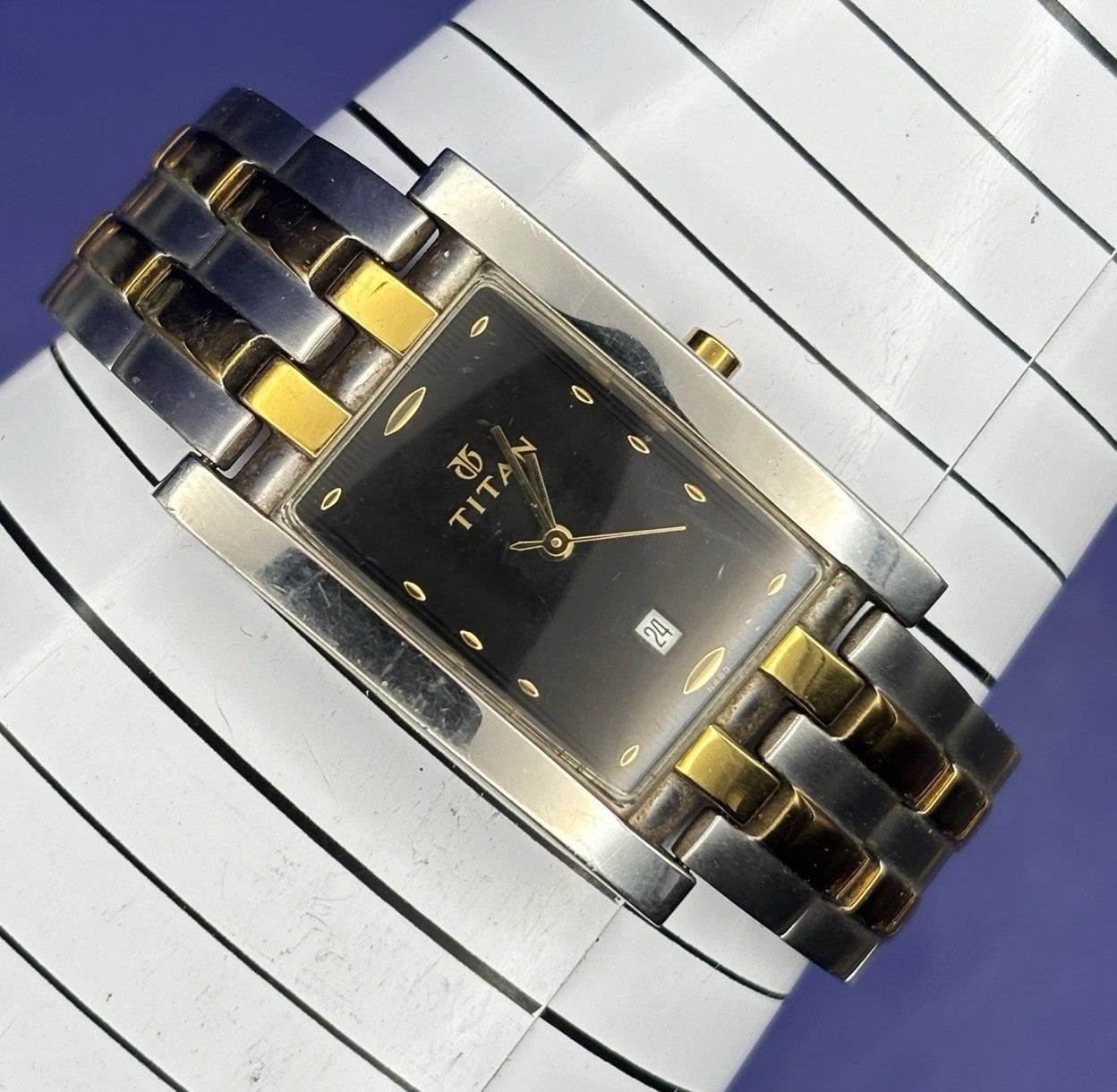 Titan Regalia Men’s Analog Watch 1924bca India #WN