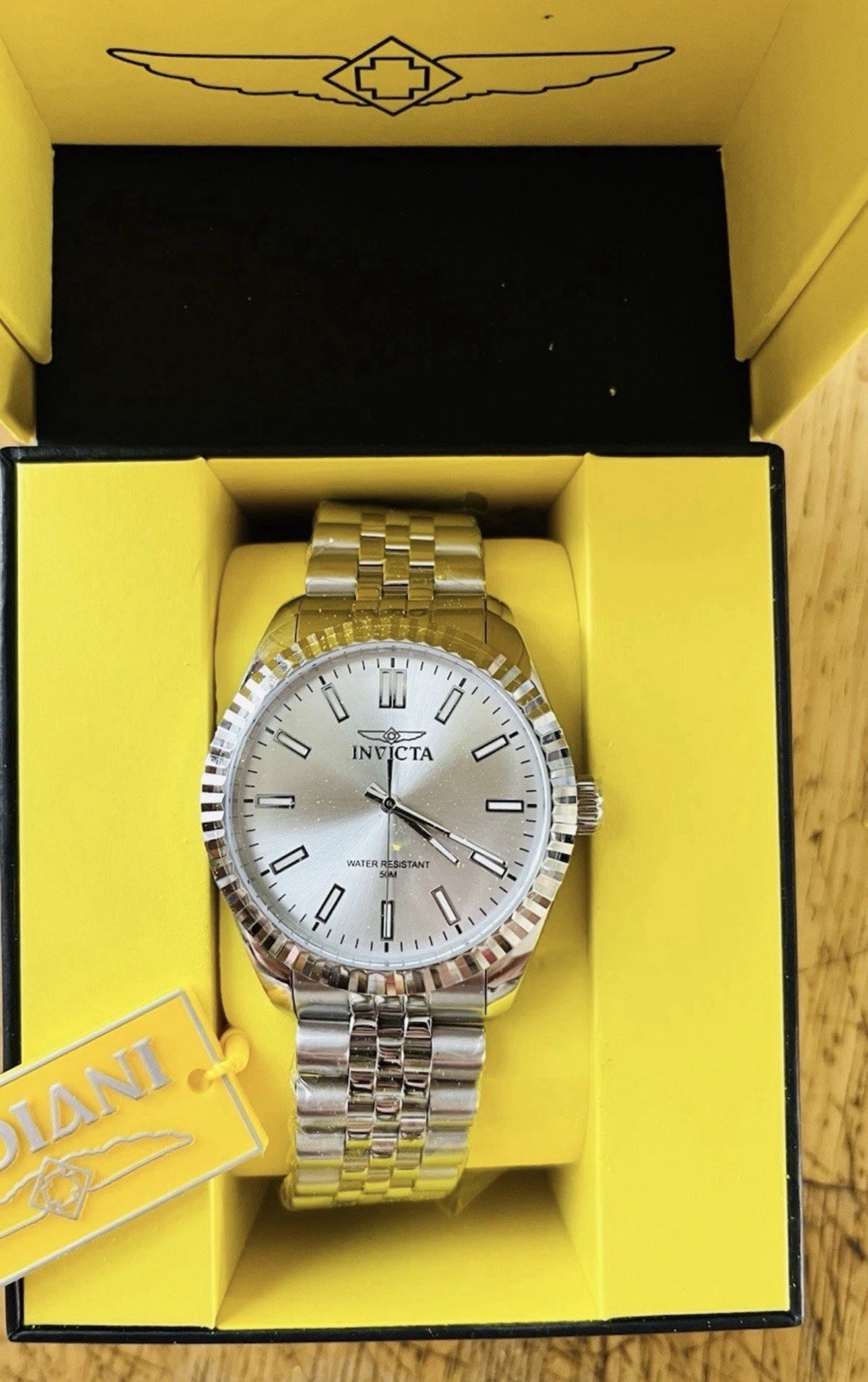 Genuine Invicta Specialty Men’s Quartz Silver Dial Watch – 29373