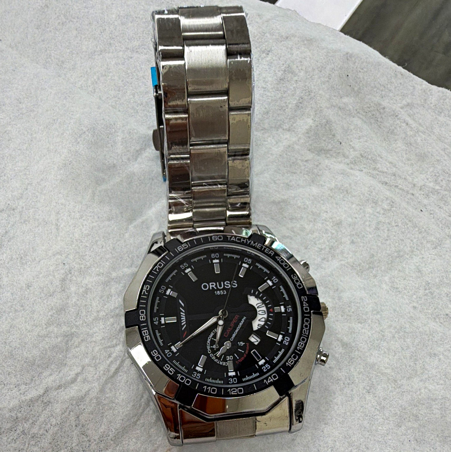 ORUSS Men’s Quartz Analog Wristwatch Black Dial Tachymeter Steel Bracelet