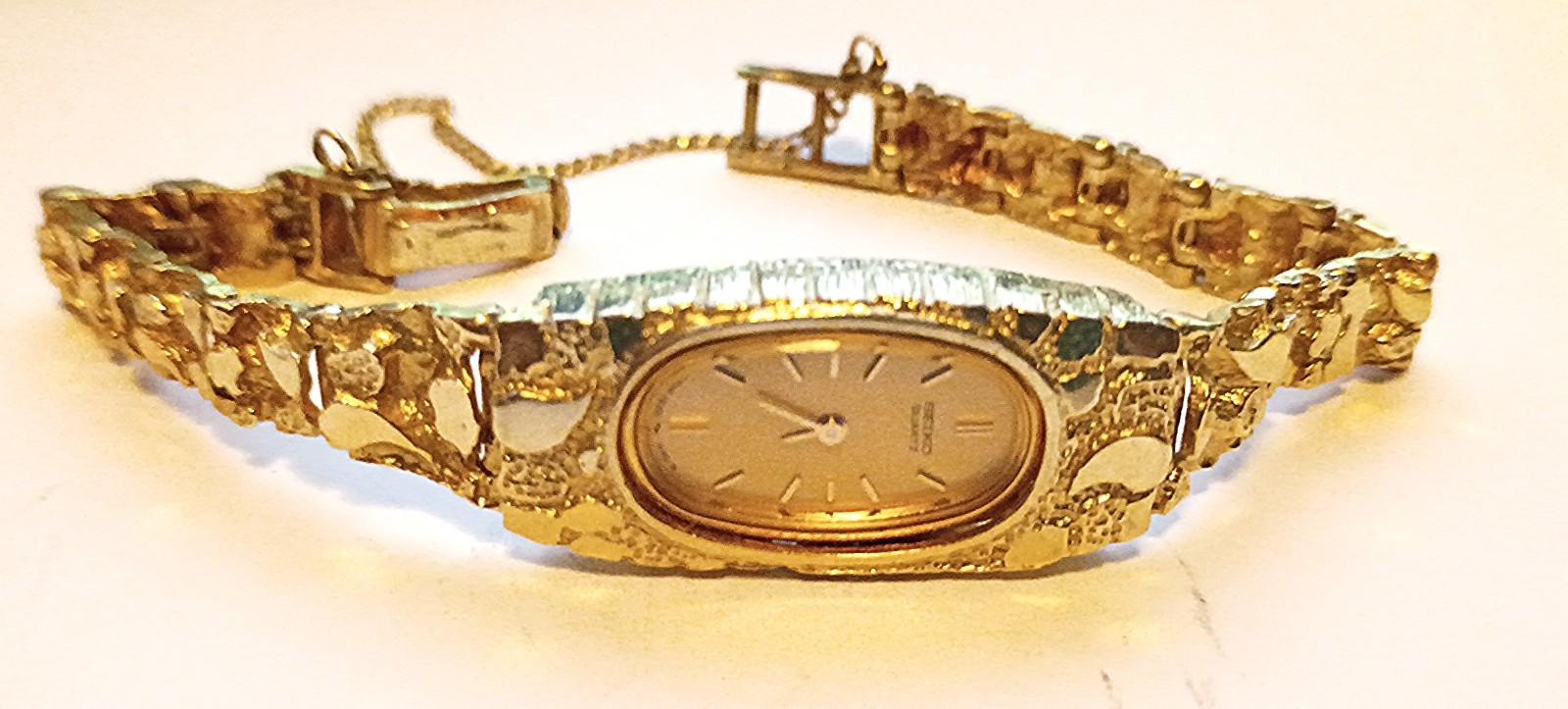 Seiko 14K Gold Woman’s Nugget Watch 23.13 Gram total weight, Free shipping USA