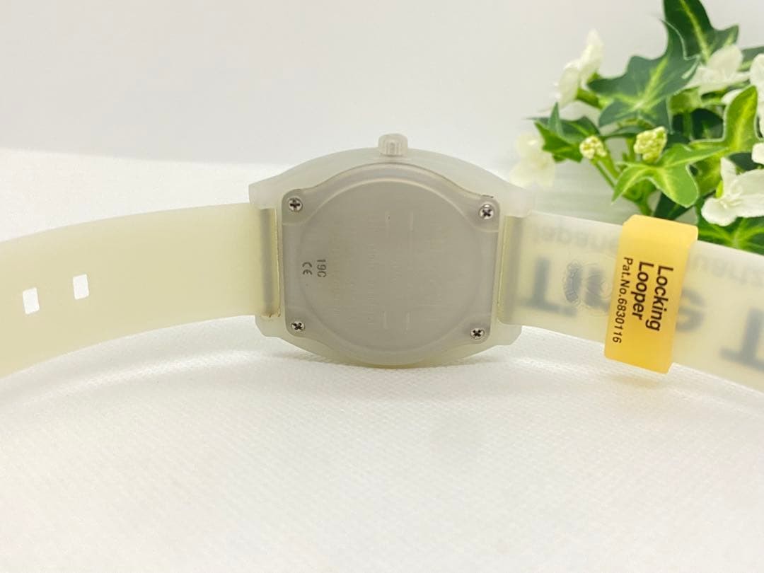 NIXON Time Teller Silver Dial White Rubber Watch New Battery Used Authentic Japa