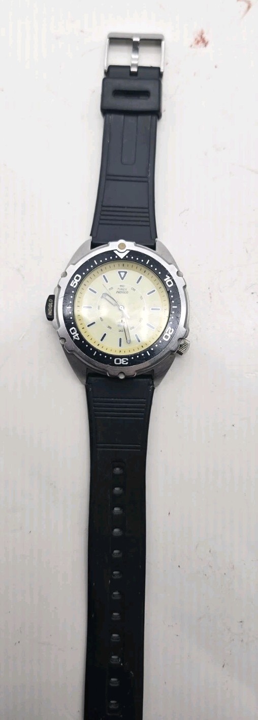 Timex Intrepid Vintage INDIGLO Dive Watch 100M Cream Dial JFK Jr. Style (122)