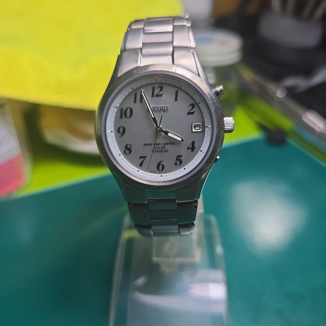 SEIKO SOLAR TITANIUM 7B22-0ad0 Radio-Controlled Watch