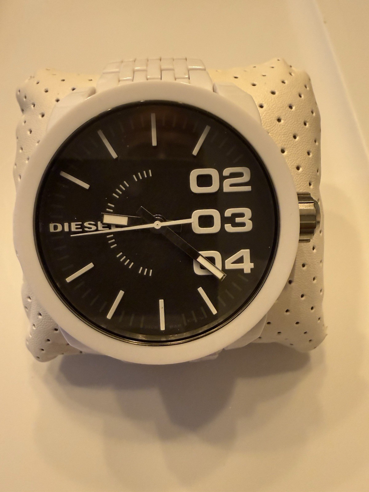 Diesel DZ1518 Only The Brave White Men’s Watch Quartz Black Dial White 50mm