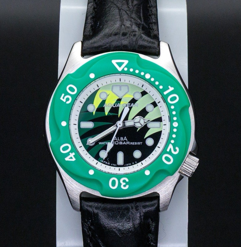 Seiko Alba Rare Aqua Gear V701-1350 32mm Vintage JDM Import Dive Watch