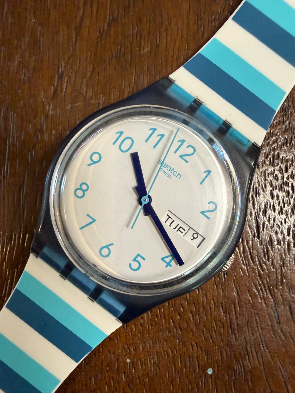 2021 Swatch STRIPED WAVES White-Blue Silicone Day-Date Watch 34mm GN728