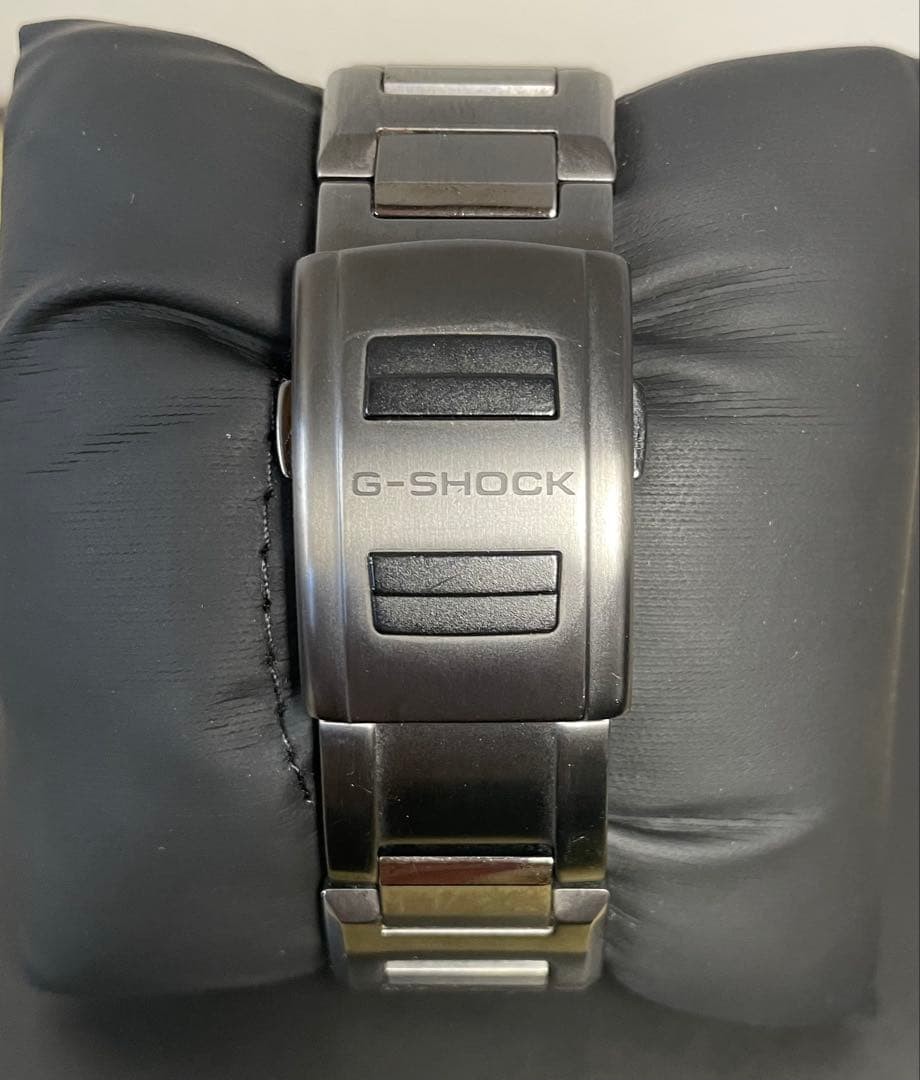 G-SHOCK MT-G Black/Red