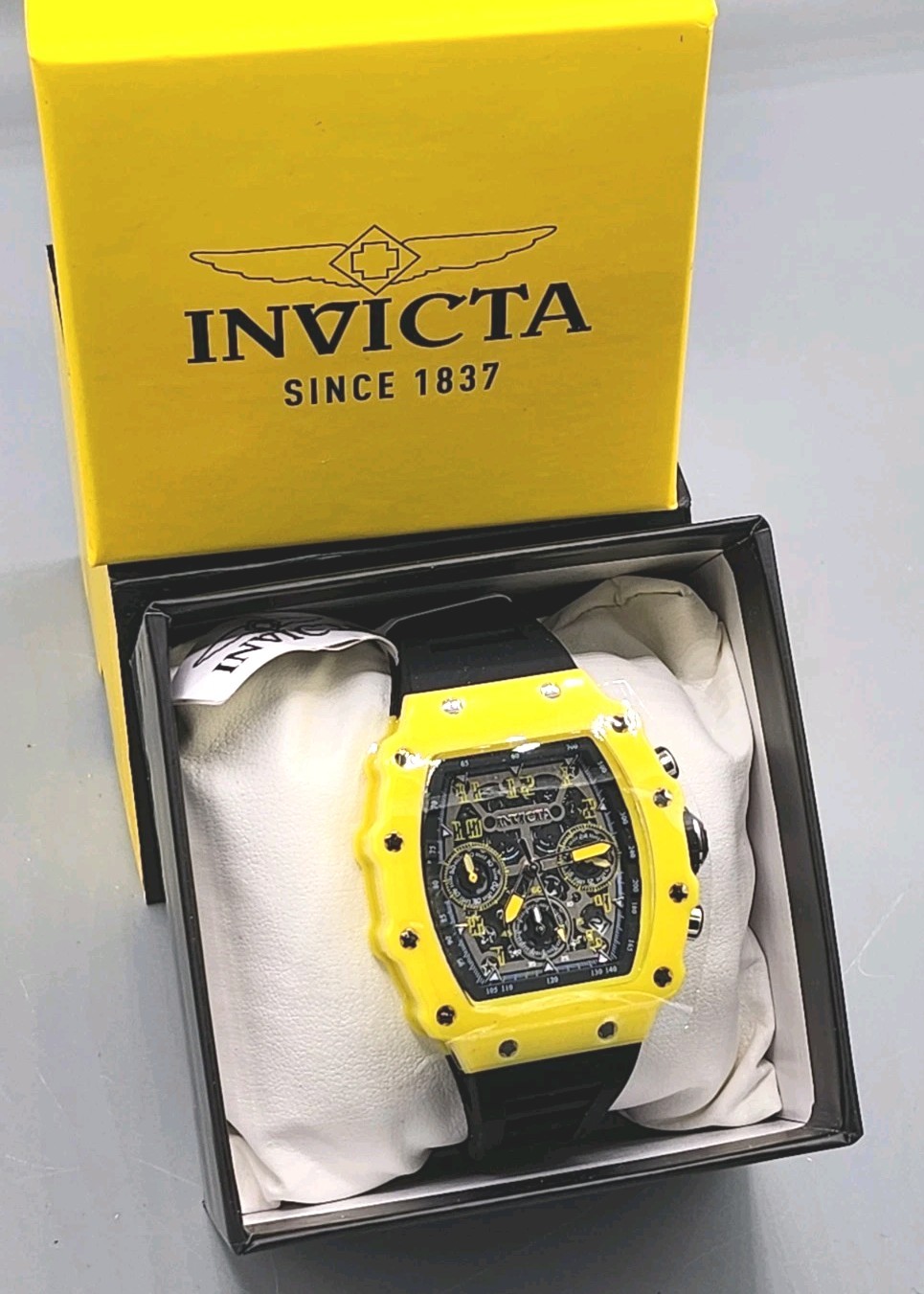 NIB Invicta Racing Special Edition Mens Watch 40mm Skeleton Black & Yellow 69776