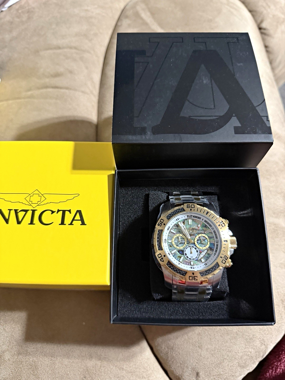 Invicta Men’s pro diver scuba 25093