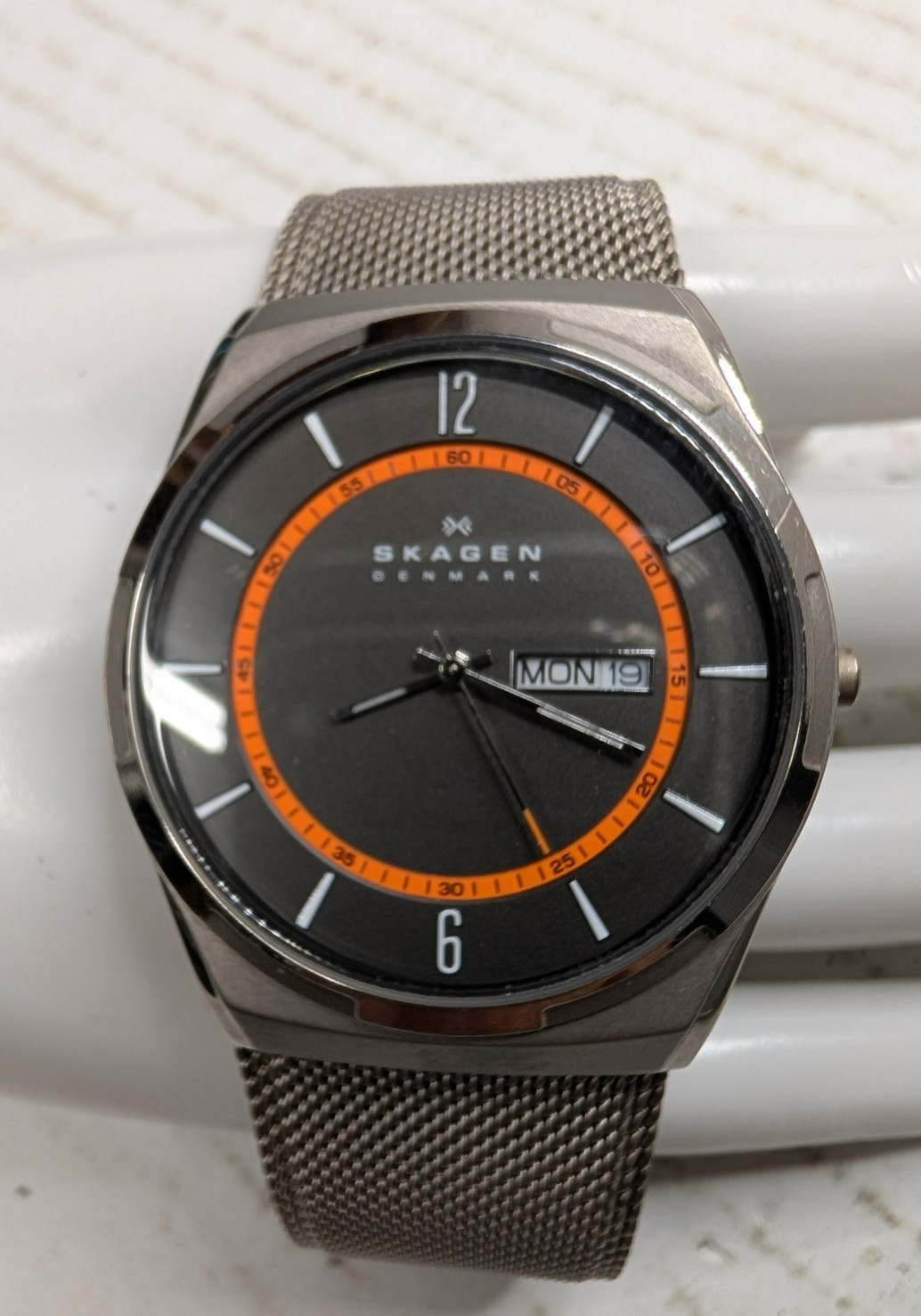 SKAGEN Denmark Calendar Wristwatch SKW6007-245106 Working